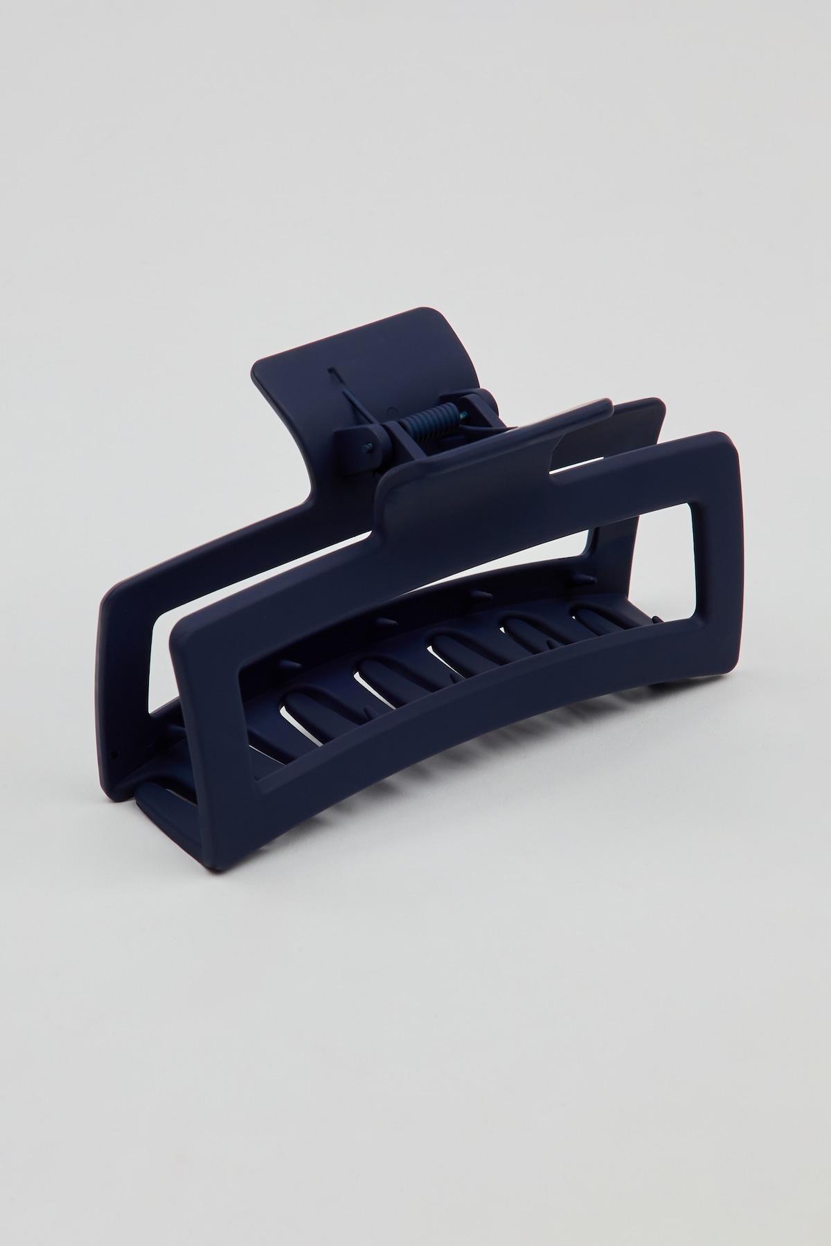 Alternative view of Oversized Rectangle Claw Clip