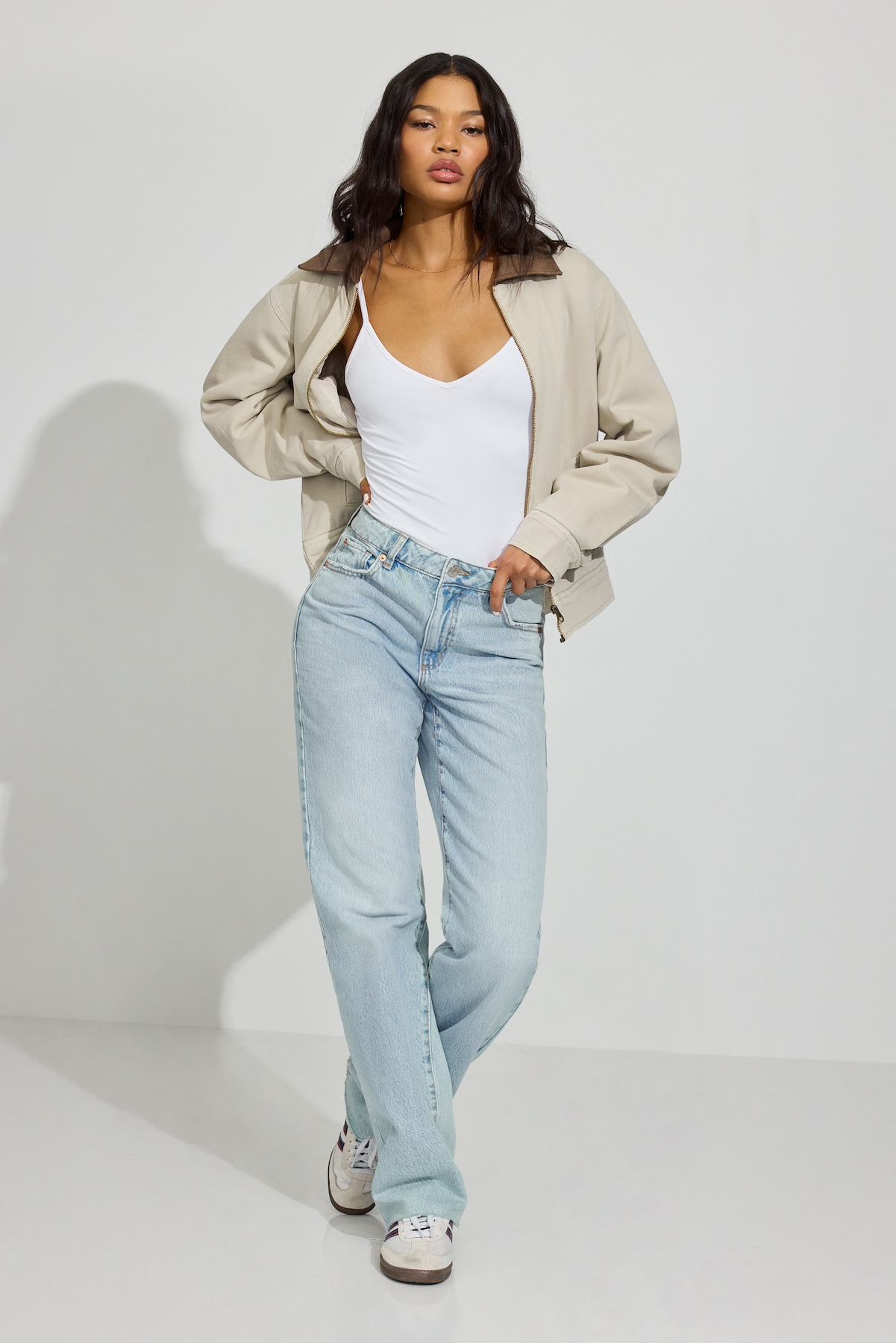 Alternative view of '90s Straight Jean