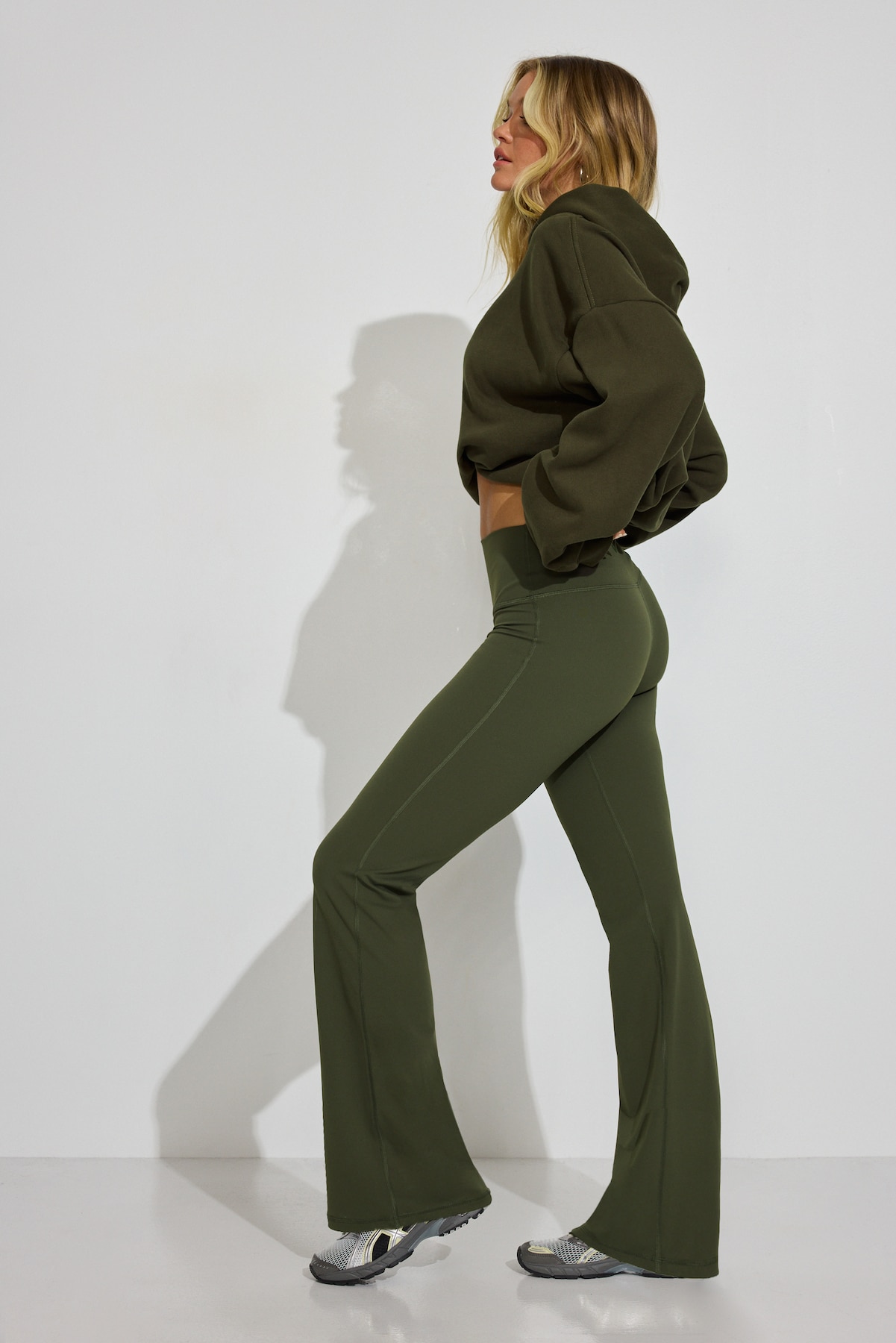 Alternative view of Active Flare Leggings