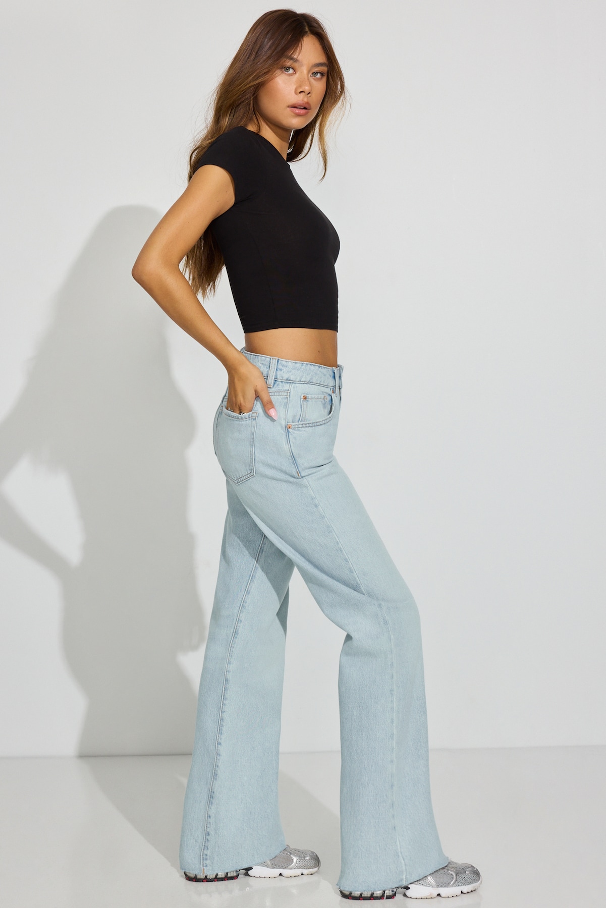 Alternative view of '90s Straight Jeans