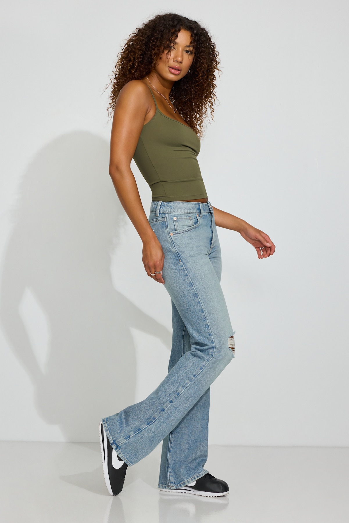 Alternative view of '90s Straight Jeans