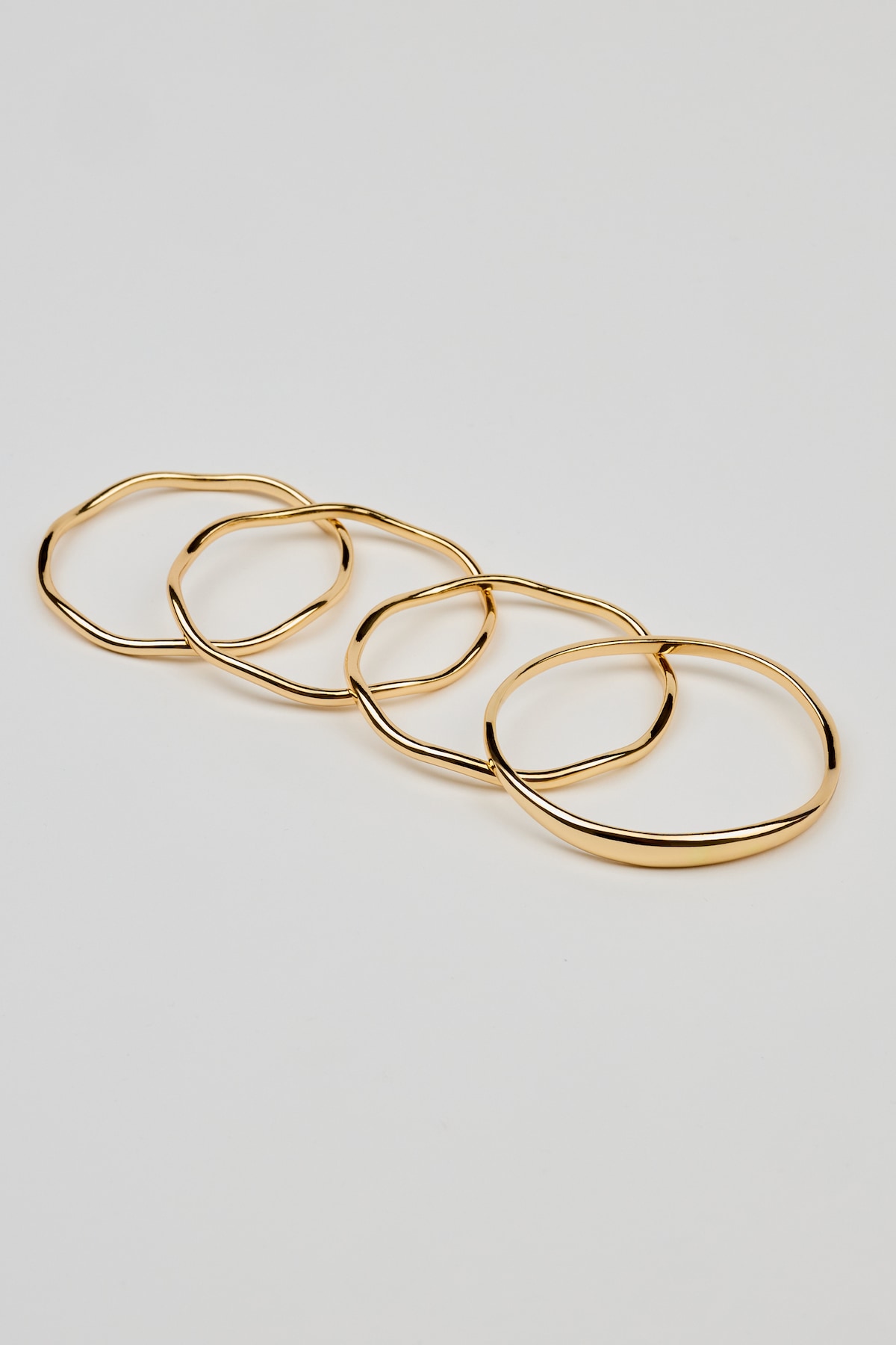 Alternative view of Set of 4 Wavy Bangles