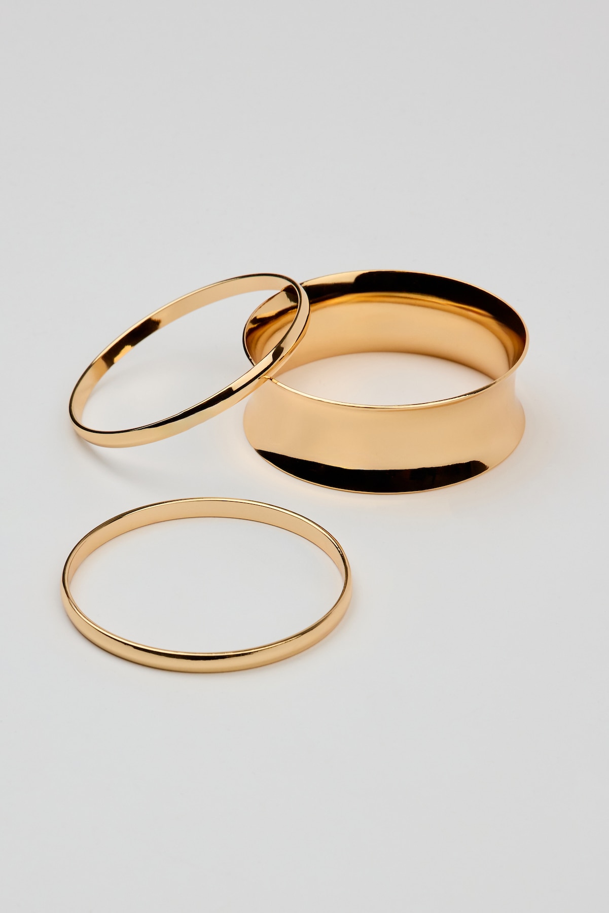 Alternative view of Set of 3 Convex & Wave Bangles