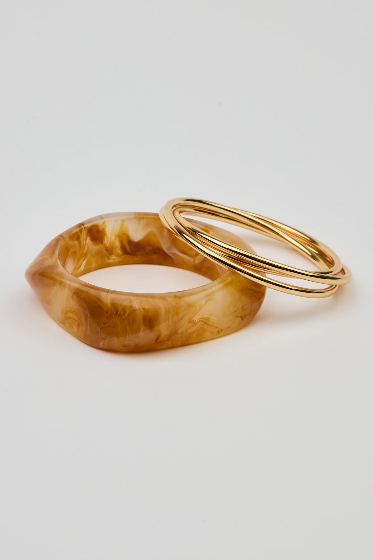 Alternative view of Set of 4 Resin & Clean Twist Bangles