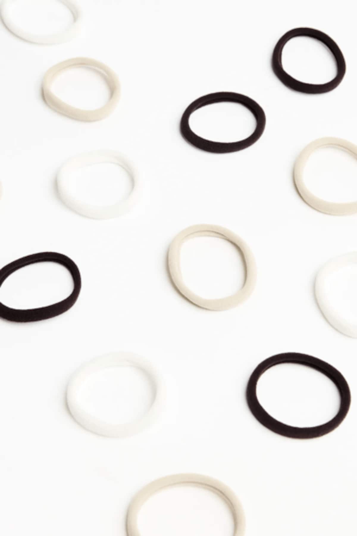 Pack of 18 Seamless Hair Elastics